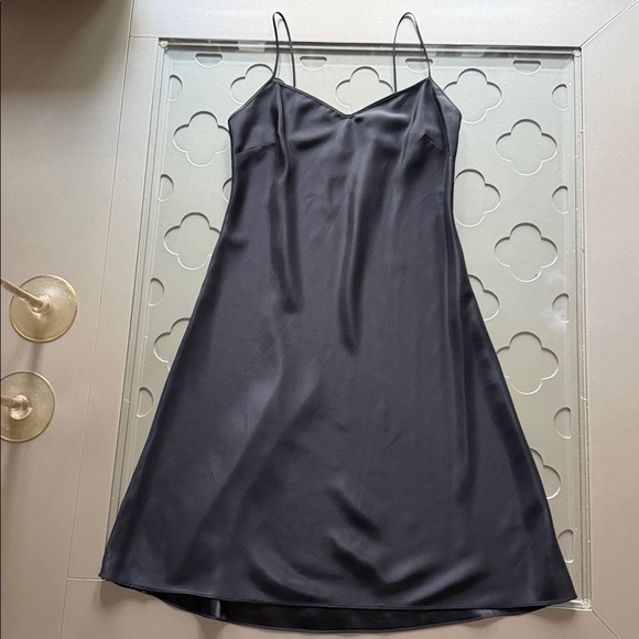 LAUNDRY By Shelli Segal Elegant Black Silk Dress Size 6 Women’s - Picture 16 of 16